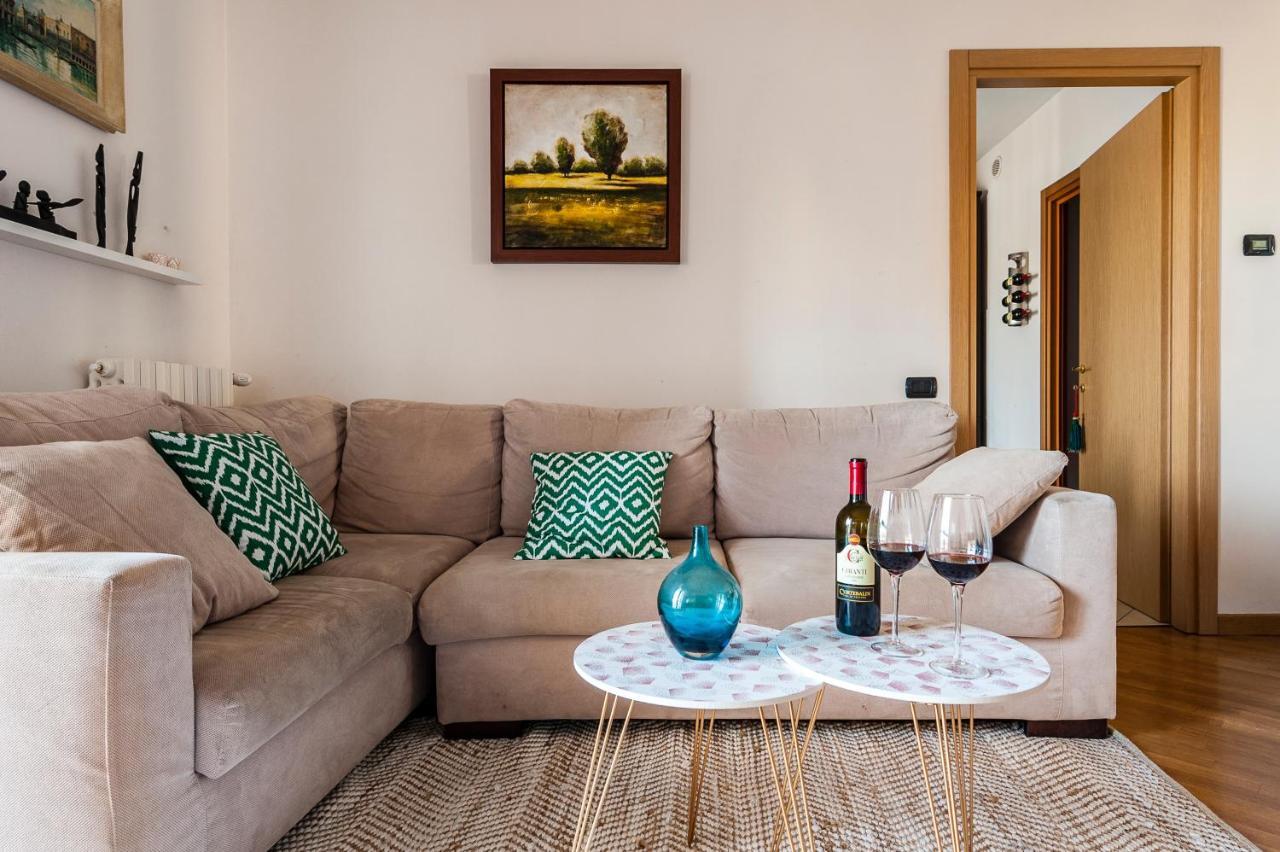 Hostly - Family Home Strada Dell'Olio - Brand New 2Br, 2 Bathrooms With Ac Cascina Exterior photo